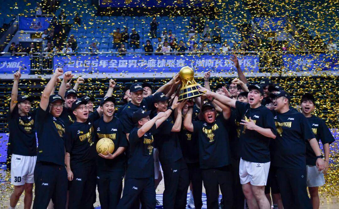 九游体育-包含今晚罗马调整名单以备CBA常规赛，临场应变环节打磨，压力陡增，身体对抗强度拉满的词条-九游体育